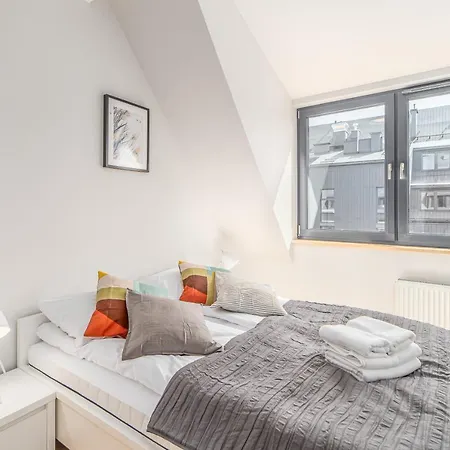 Rent Like Home - Apartament Kolo Brzegu III 아파트